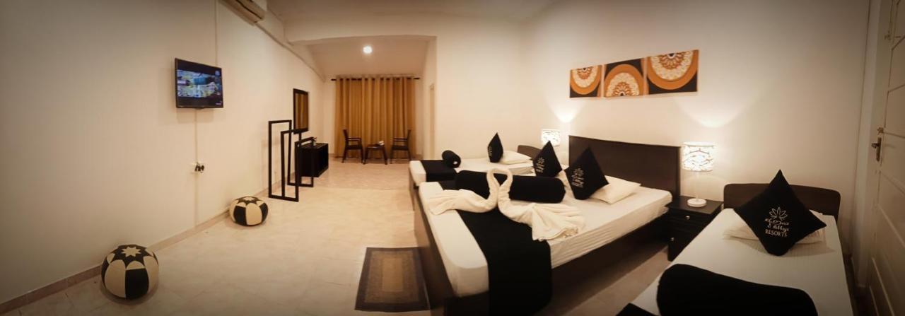 Abhaya Resorts Anuradhapura Bagian luar foto