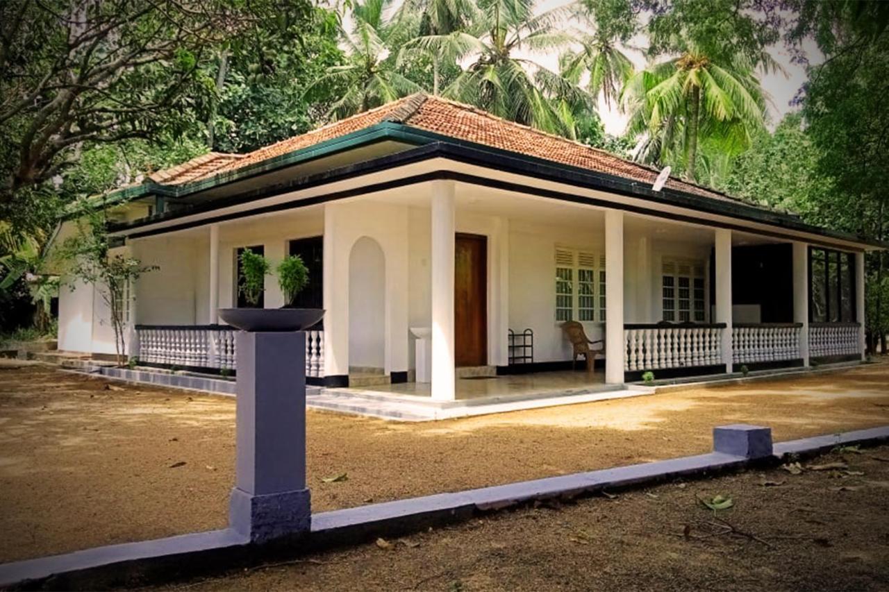 Abhaya Resorts Anuradhapura Bagian luar foto